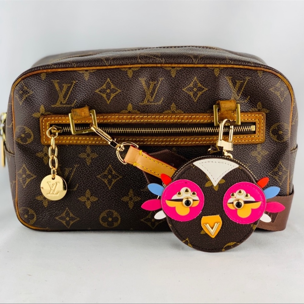 Authentic vintage Louis Vuitton cite GM.